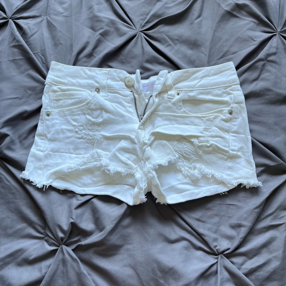 low rise white jean shorts!